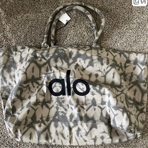 ALO Yoga Black and Gray Patterned Tote Bag